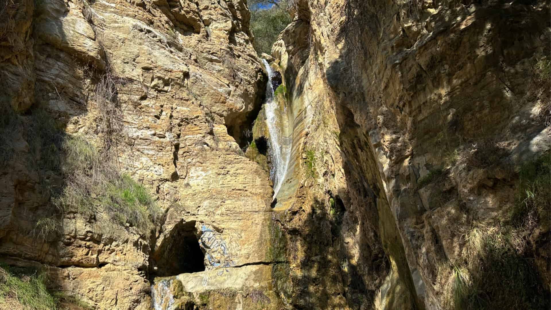 How to Hike Black Star Canyon Falls