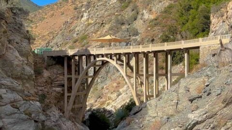 Bridge to Nowhere Hike