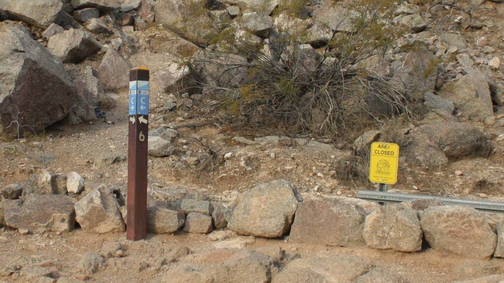 Camelback Mountain Hike signs