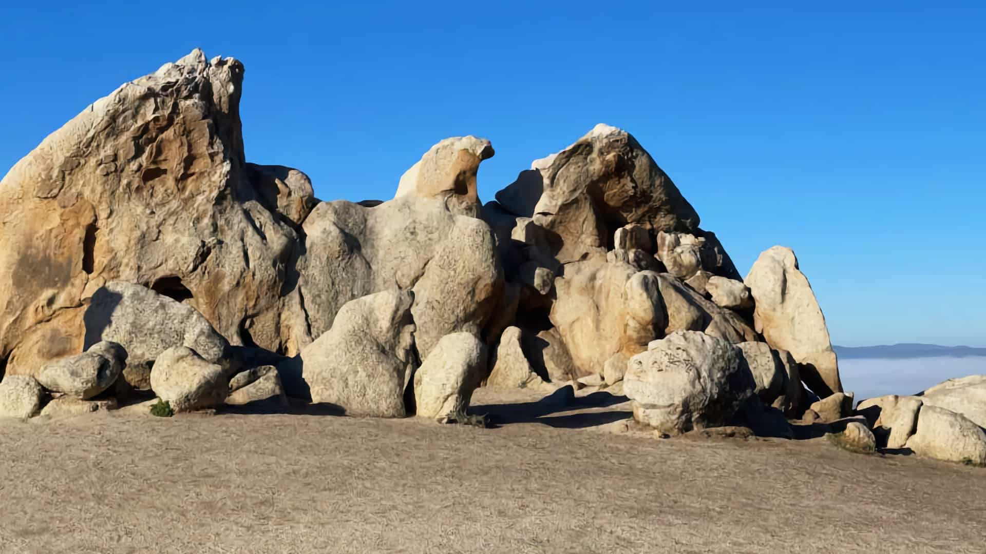 Eagle Rock Hike on the PCT (San Diego)