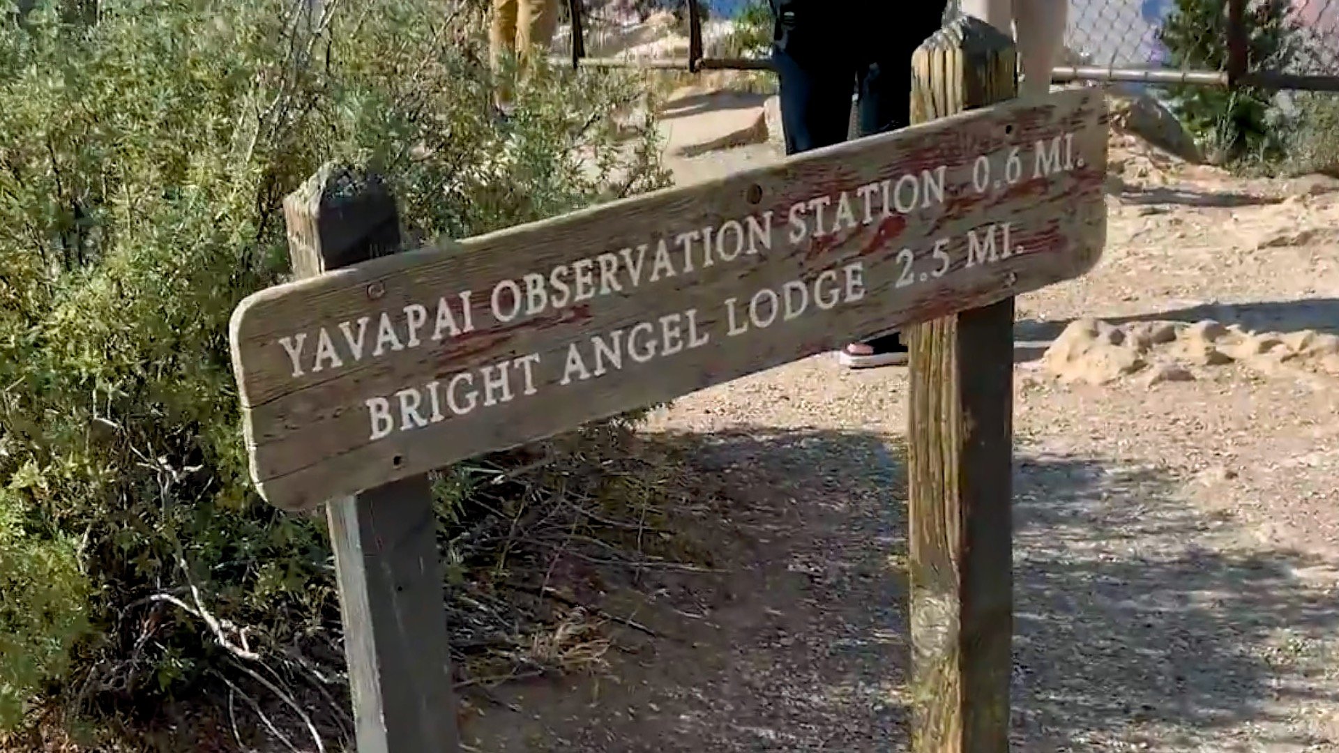 Grand Canyon Rim Trail Sign