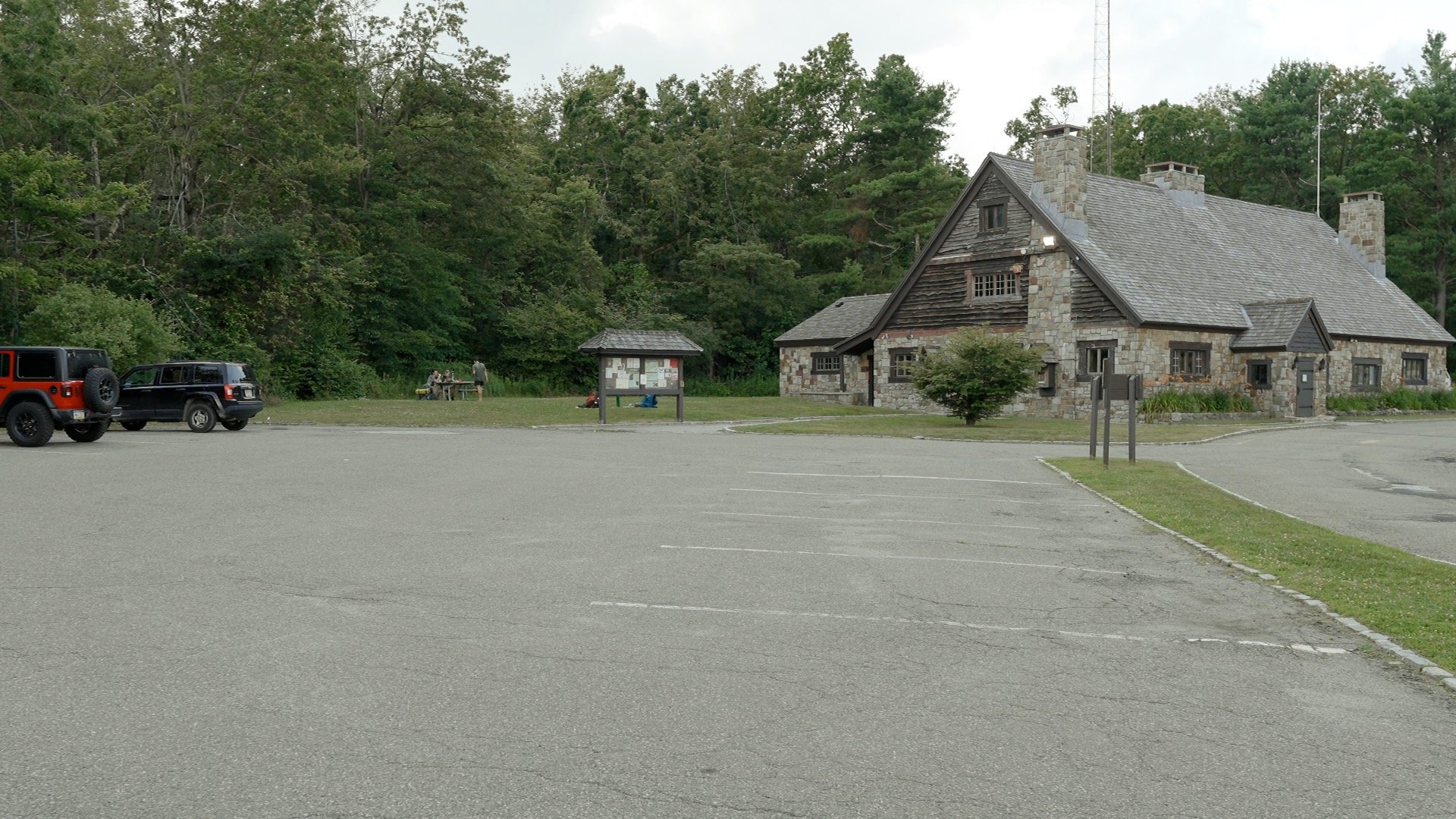 High Point Nj Hike Parking Lot