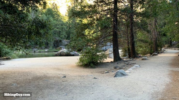 Hike Mirror Lake Trail Yosemite 32