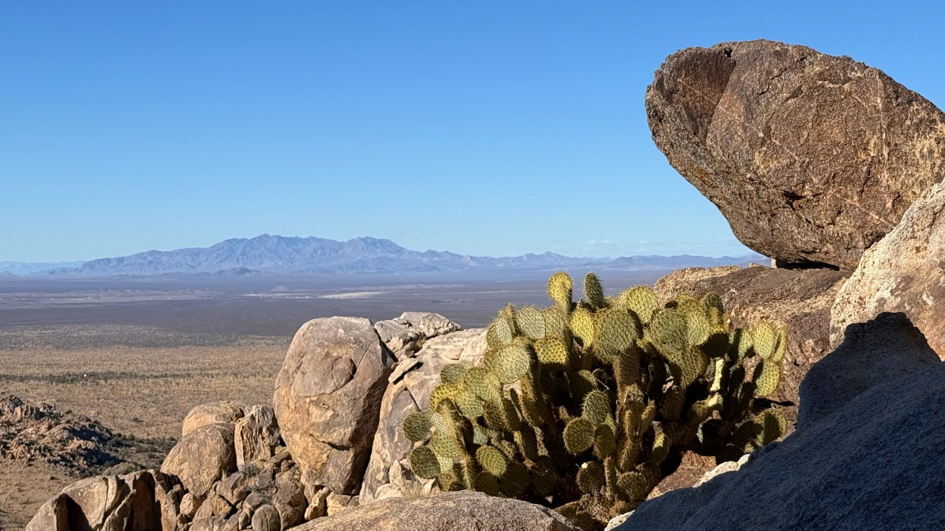 Hike Teutonia Peak Trail