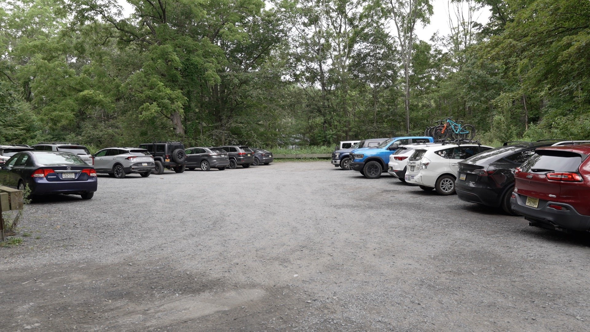 Mt Minsi Hike Parking Lot 1