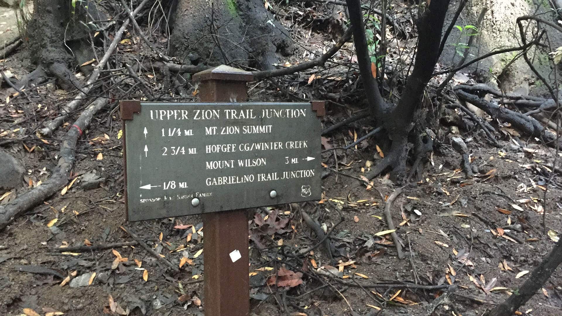 sign at the Upper Zion Trail Junction